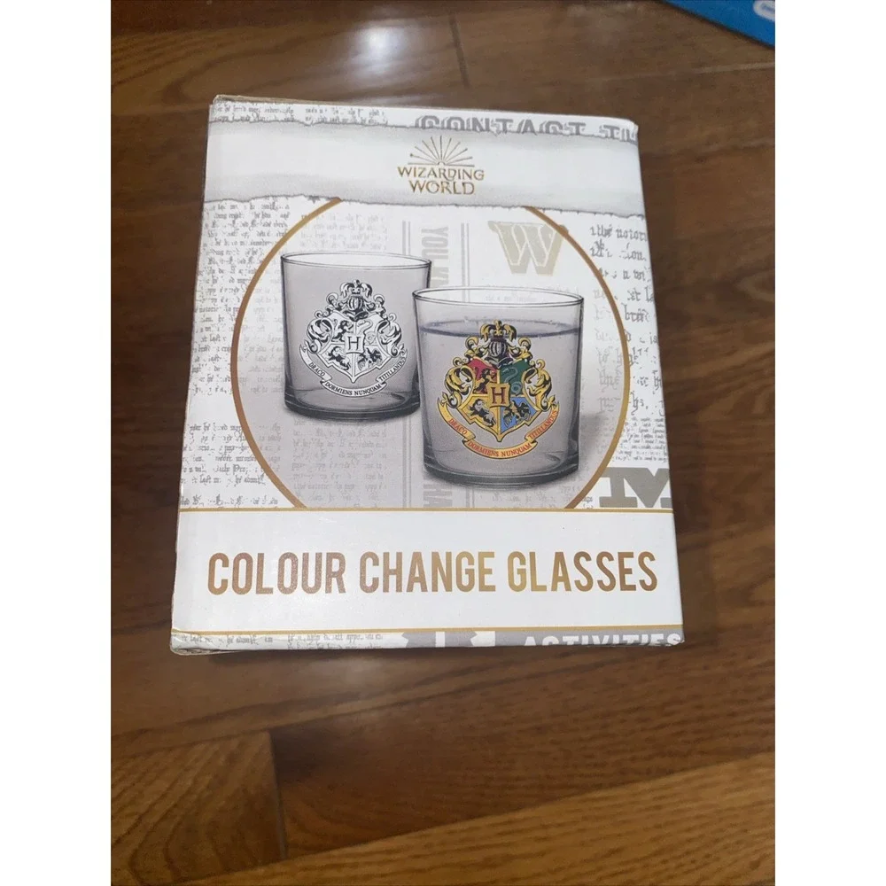 Harry Potter Hogwarts Crest Color Changing 10oz Drinking Glasses In‎ Box